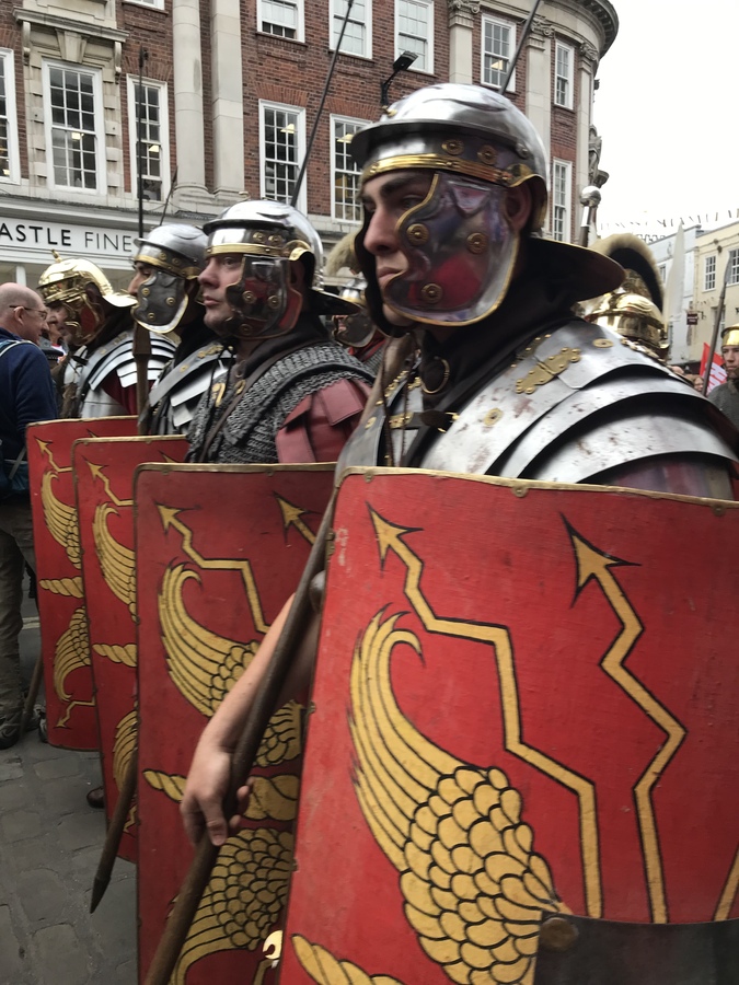 CH ….. Romans are here ! ( iphone7 mobile)